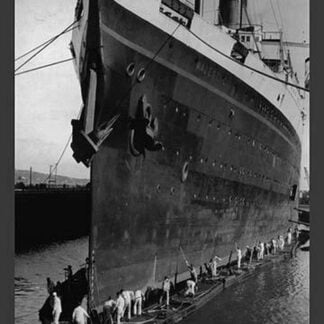 Cleaning the Majestic by Edwin Levick