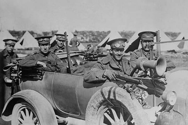 English Army Motor Scouts bearing Rifles