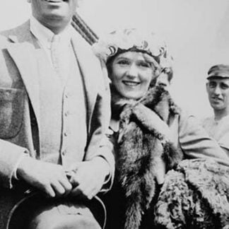 Mary Pickford & Douglas Fairbanks Arrive in Southampton