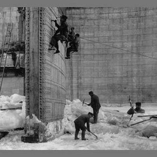 Removing Ice From the St. Mary's Lock