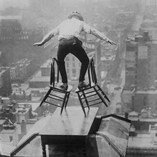 Reynolds performs a balancing act on roof in New York City