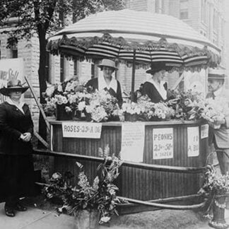 St. Paul Sells Roses to raise money for Soldiers