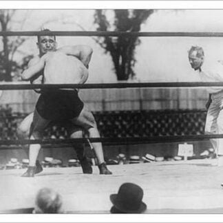 Strangler Lewis defeats the Cossack Giant by Underwood and Underwood