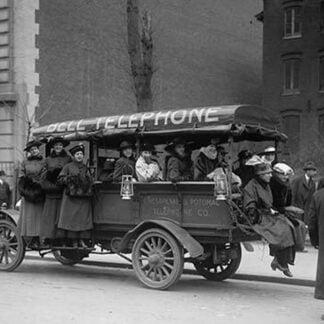 Telephone Company Transports Phone Operators to its own Offices during Strike