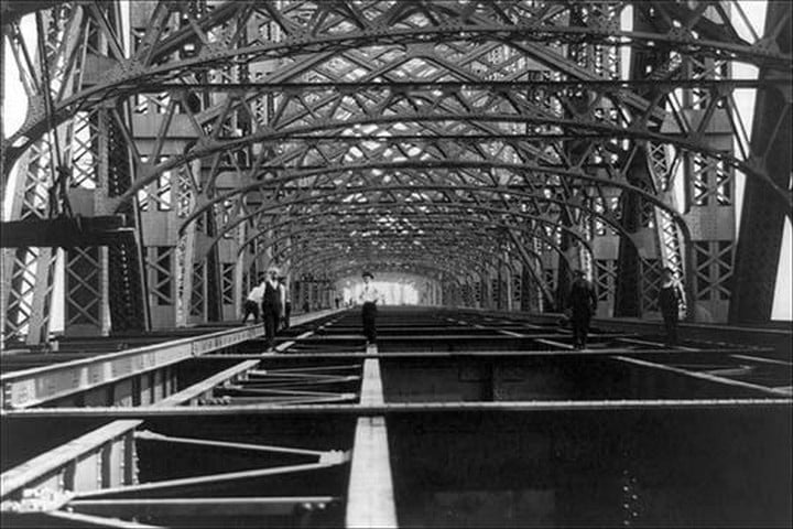 Work on Blackwell's Island Bridge